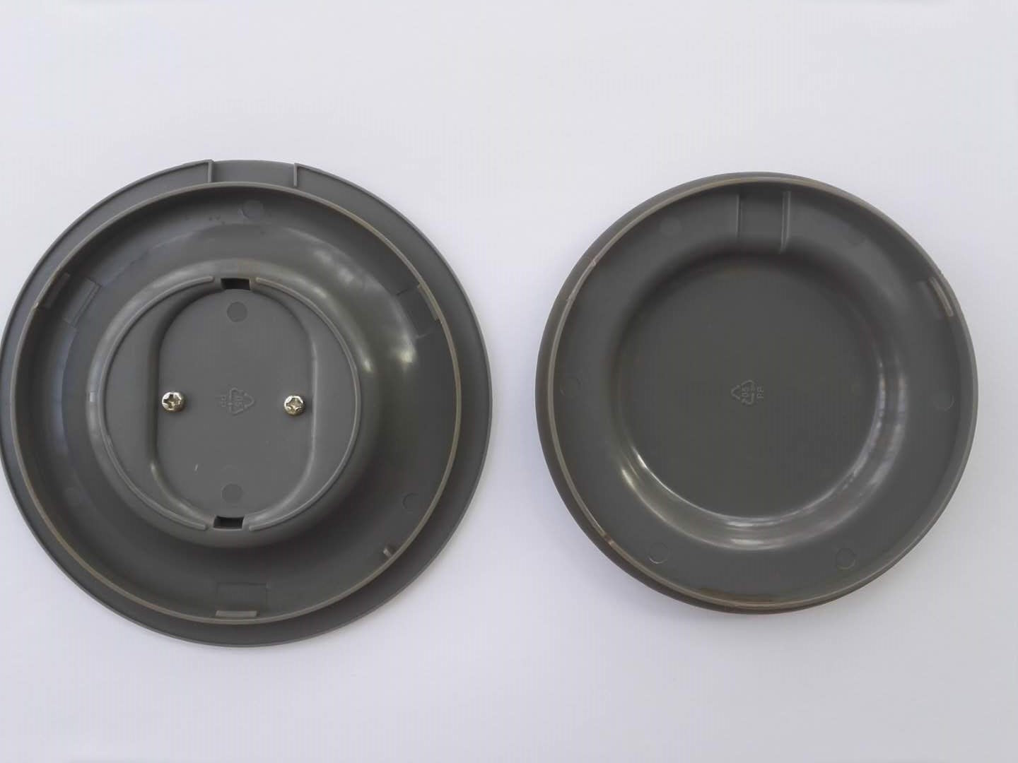 How to Remove Water from Inside the Lid?