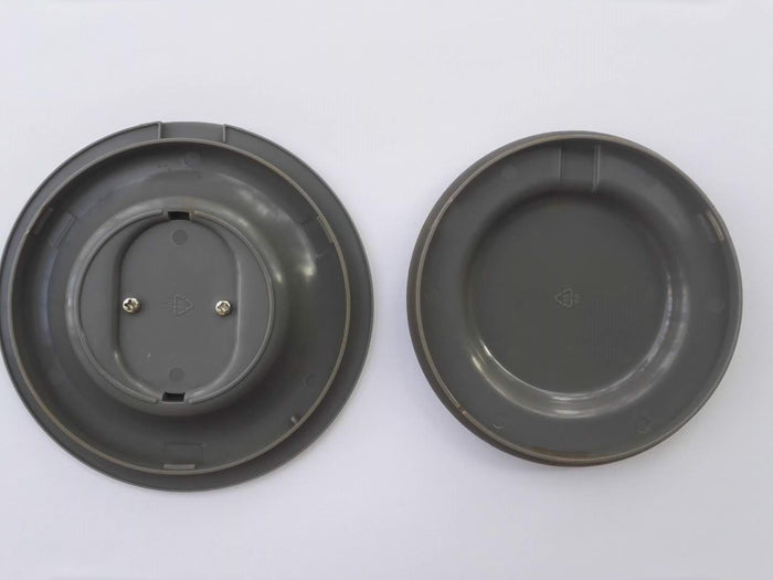 How to Remove Water from Inside the Lid?